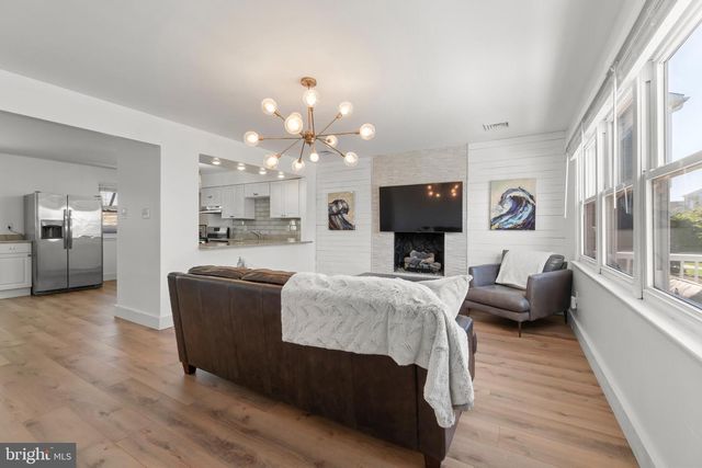 5900 BURK AVE, Ventnor City, NJ 08406
