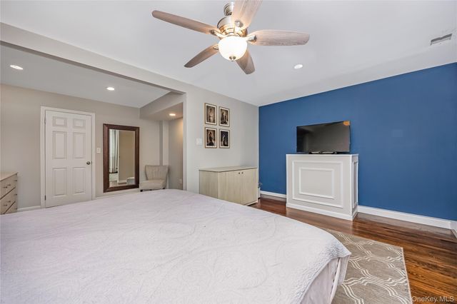 911 Harlane Circle, North Bellmore, NY 11710