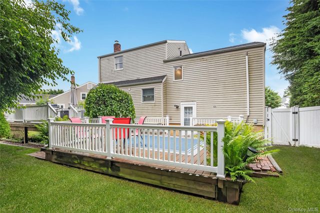911 Harlane Circle, North Bellmore, NY 11710