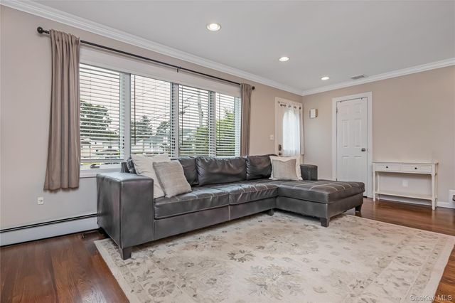 911 Harlane Circle, North Bellmore, NY 11710