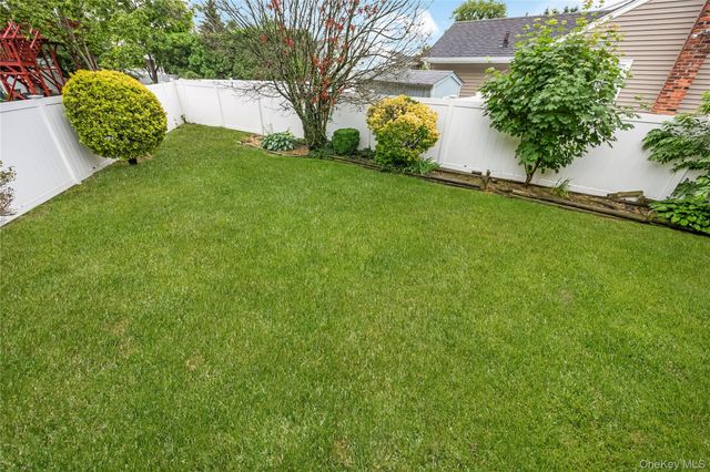 911 Harlane Circle, North Bellmore, NY 11710