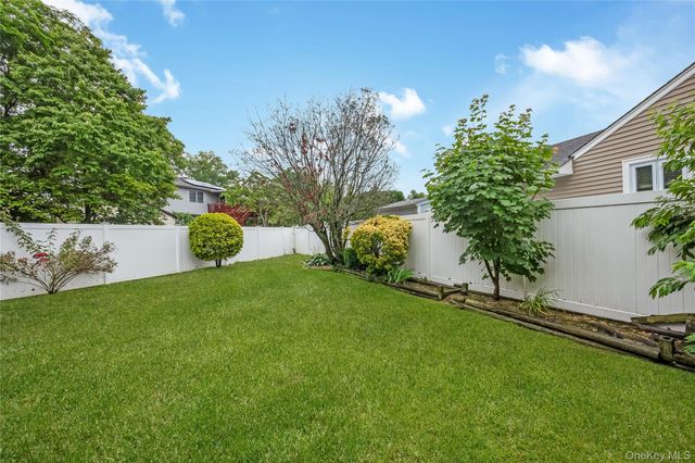 911 Harlane Circle, North Bellmore, NY 11710