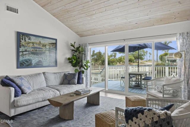 4621 Falkirk Bay, Oxnard, CA 93035