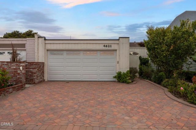 4621 Falkirk Bay, Oxnard, CA 93035