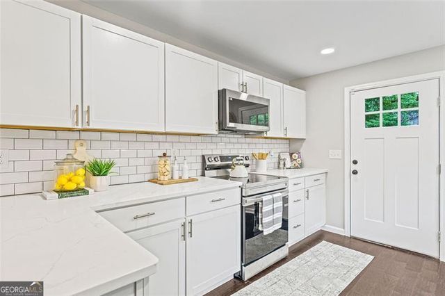 1995 VENETIAN Drive SW, Atlanta, GA 30311