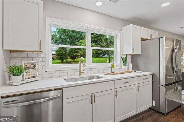 1995 VENETIAN Drive SW, Atlanta, GA 30311