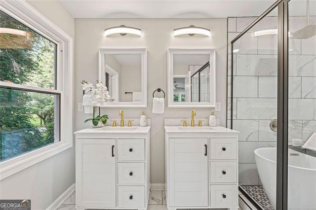 1995 VENETIAN Drive SW, Atlanta, GA 30311