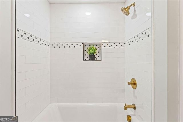 1995 VENETIAN Drive SW, Atlanta, GA 30311