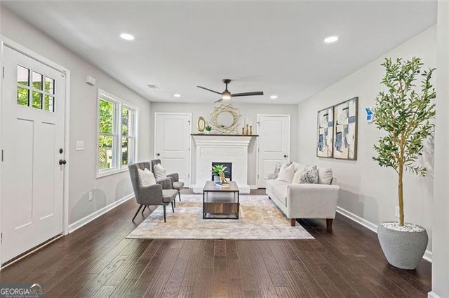 1995 VENETIAN Drive SW, Atlanta, GA 30311