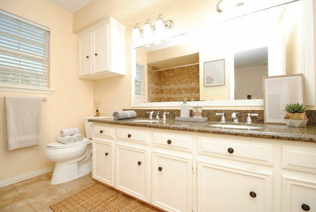 1814 Wagon Gap Trail, Houston, TX 77090