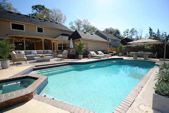 1814 Wagon Gap Trail, Houston, TX 77090