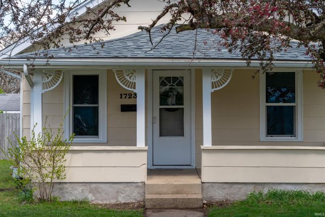 1723 E Calvert Street, South Bend, IN 46613