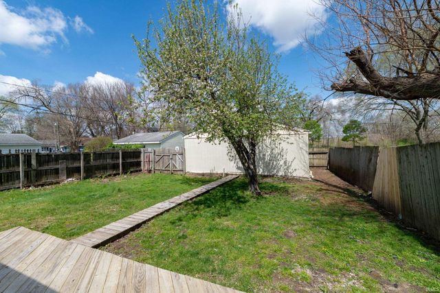 1723 E Calvert Street, South Bend, IN 46613