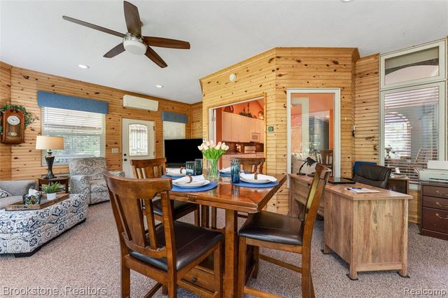 970 Moldovia Drive, White Lake, MI 48386