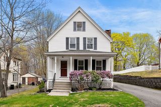 79 Hancock St, Reading, MA 01867