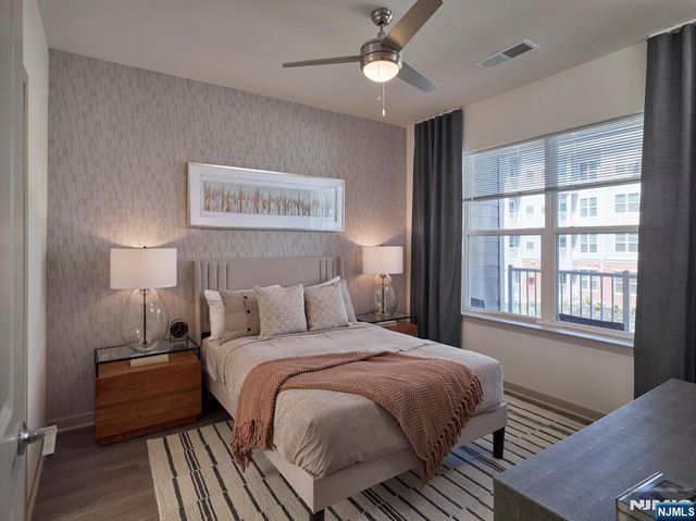 100 Eisenhower Parkway B1, Livingston, NJ 07039