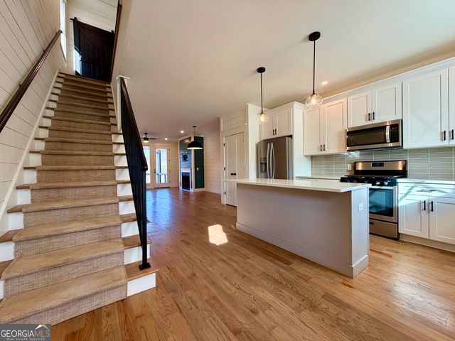 31 Cottonwood Street, Clayton, GA 30525