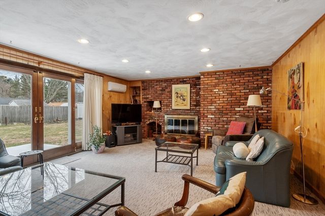 13 Corey Drive, Peabody, MA 01960