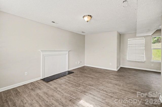 2900 Silkstream Lane, Charlotte, NC 28262