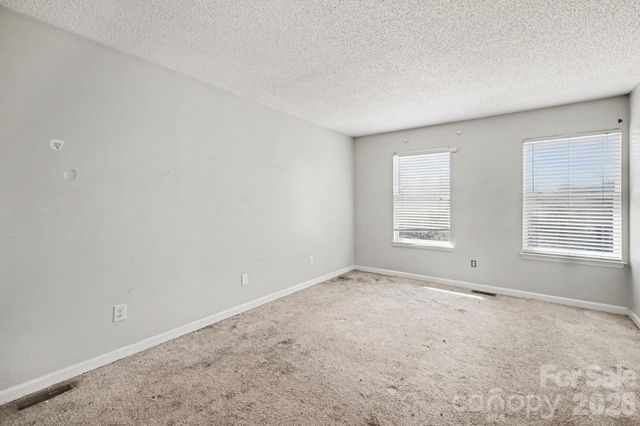 2900 Silkstream Lane, Charlotte, NC 28262