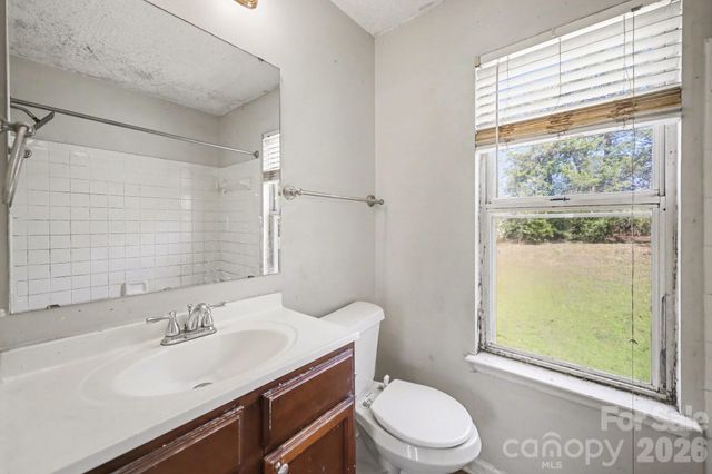 2900 Silkstream Lane, Charlotte, NC 28262