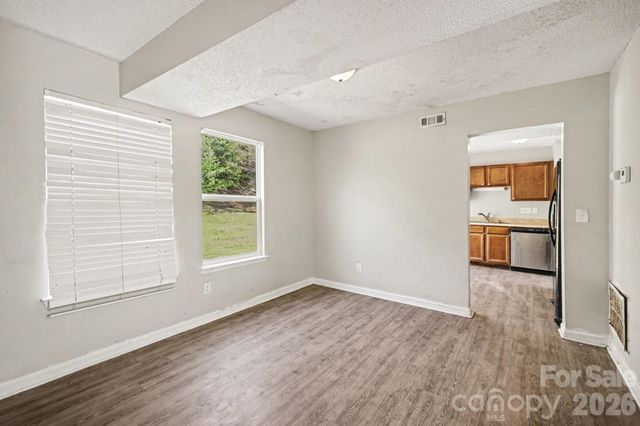 2900 Silkstream Lane, Charlotte, NC 28262