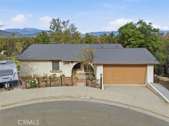 2715 Brockton, Riverside, CA 92501