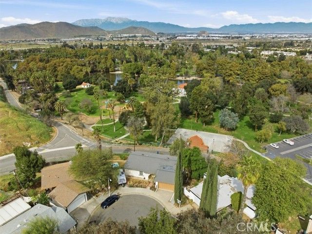 2715 Brockton, Riverside, CA 92501