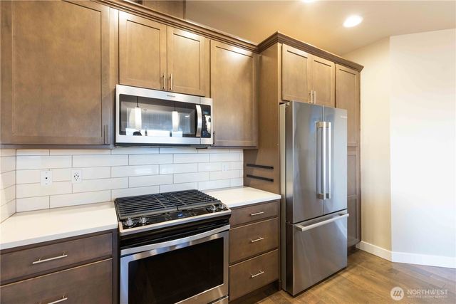 139 Blackfish Court, Bremerton, WA 98310