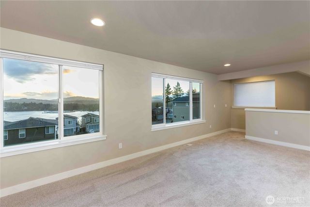 139 Blackfish Court, Bremerton, WA 98310