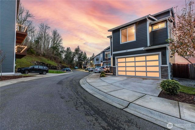 139 Blackfish Court, Bremerton, WA 98310