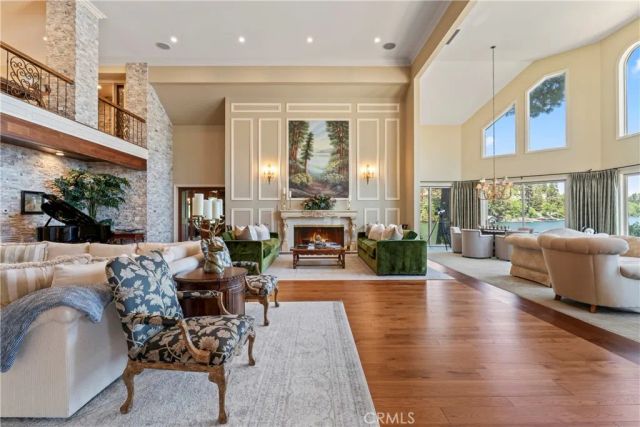 177 Shorewood Drive, Lake Arrowhead, CA 92352