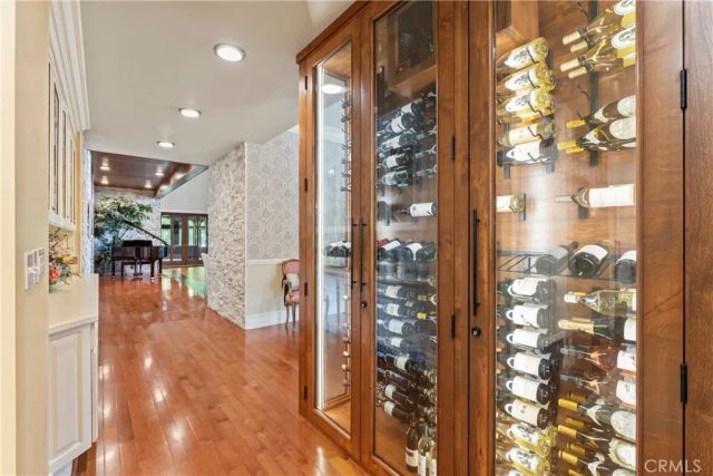 177 Shorewood Drive, Lake Arrowhead, CA 92352