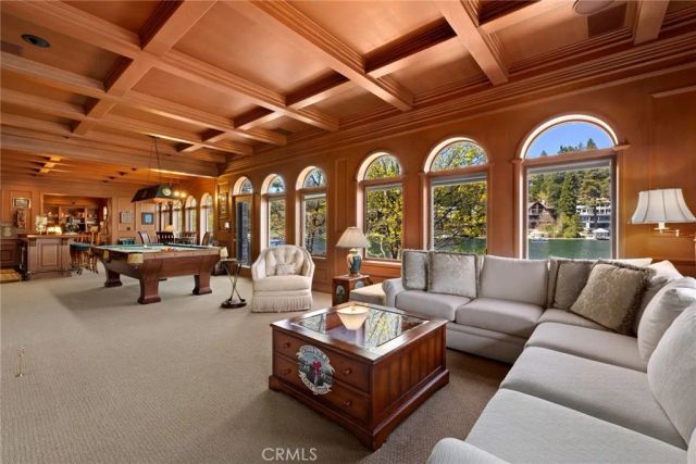 177 Shorewood Drive, Lake Arrowhead, CA 92352