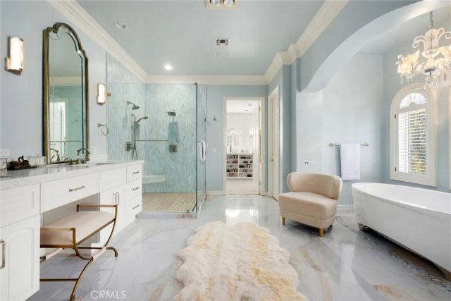 177 Shorewood Drive, Lake Arrowhead, CA 92352