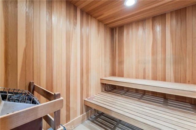 177 Shorewood Drive, Lake Arrowhead, CA 92352