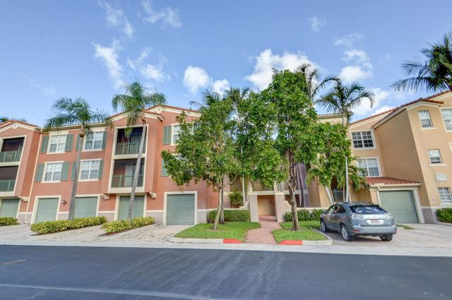 11770 St Andrews Place 105, Wellington, FL 33414