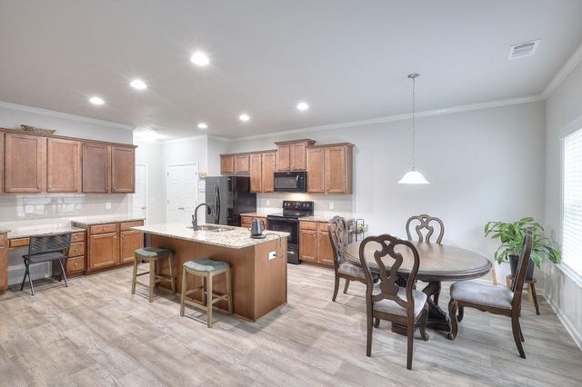 4069 Anthony Creek Drive, Loganville, GA 30052