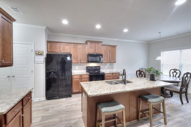 4069 Anthony Creek Drive, Loganville, GA 30052