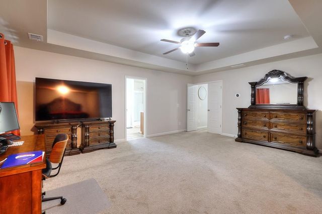 4069 Anthony Creek Drive, Loganville, GA 30052