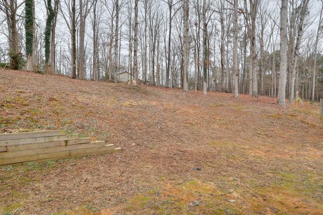 4069 Anthony Creek Drive, Loganville, GA 30052