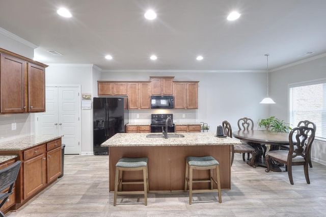 4069 Anthony Creek Drive, Loganville, GA 30052