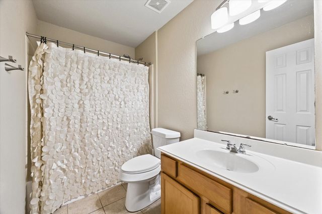 18127 Hillock Glen Lane, Cypress, TX 77429