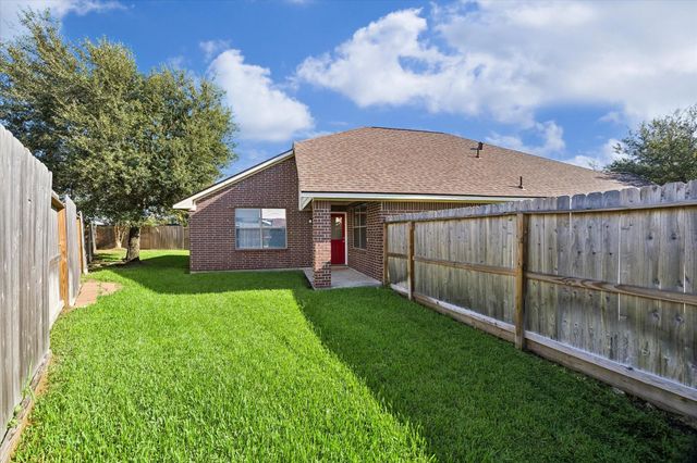 18127 Hillock Glen Lane, Cypress, TX 77429