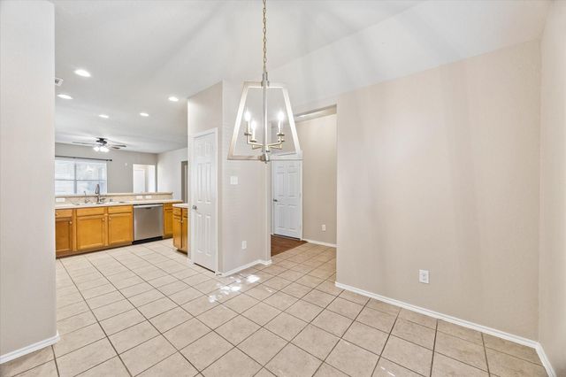 18127 Hillock Glen Lane, Cypress, TX 77429