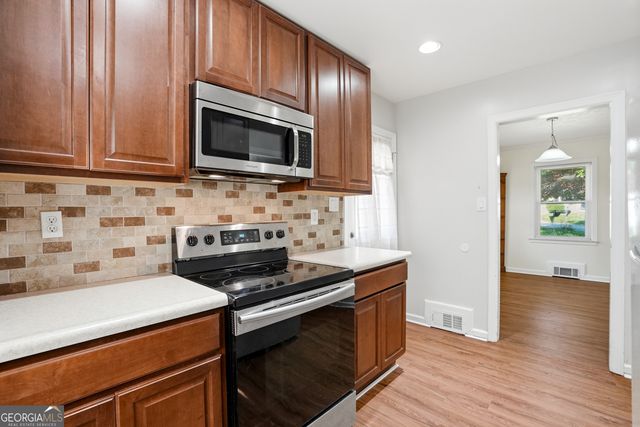 243 S Myrtle Street, Winder, GA 30680