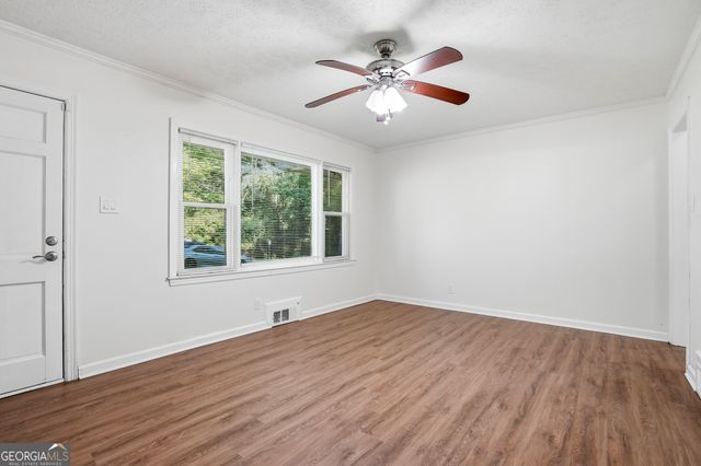 243 S Myrtle Street, Winder, GA 30680