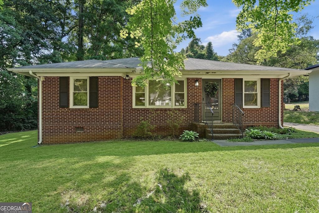 243 S Myrtle Street, Winder, GA 30680