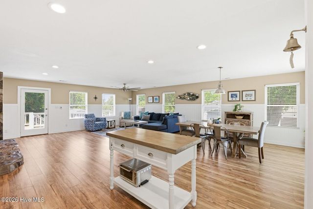 710 Hughes Road, Hampstead, NC 28443