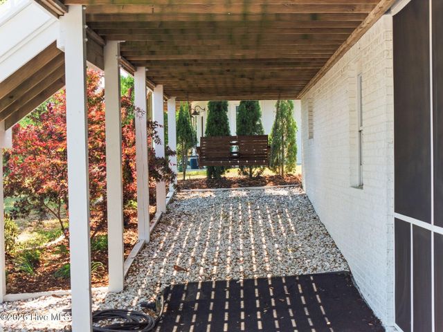 710 Hughes Road, Hampstead, NC 28443